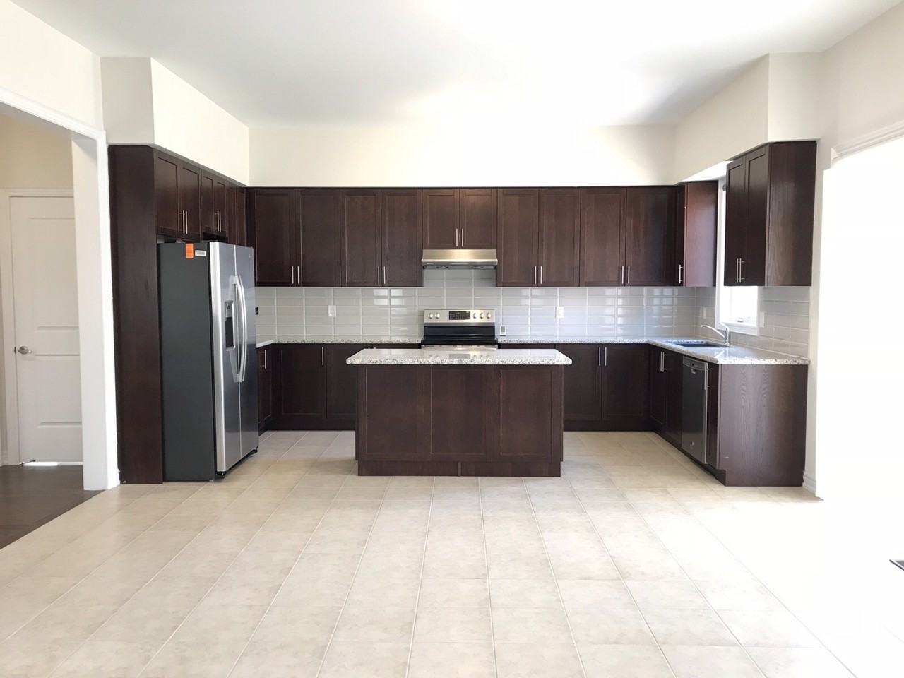 128 Alamo Heights Dr - Photo 3 of 8