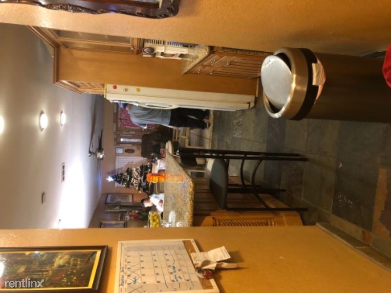 14704 Orange Ave - Photo 3 of 12