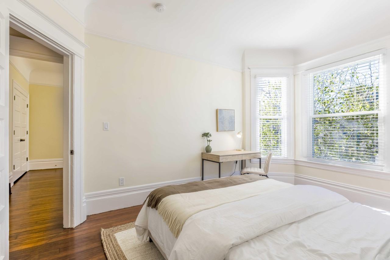 259 Van Ness Ave - Photo 2 of 9