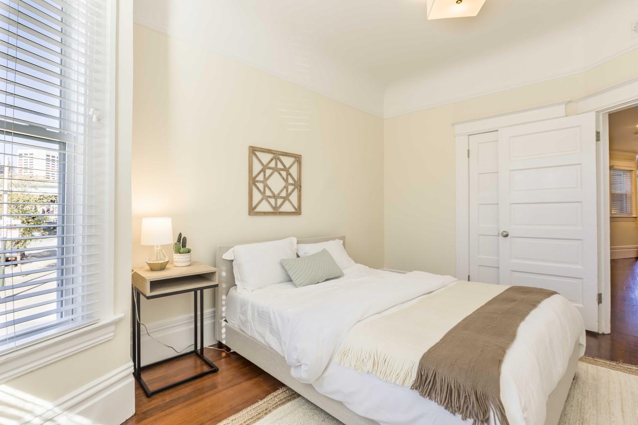 259 Van Ness Ave - Photo 3 of 9