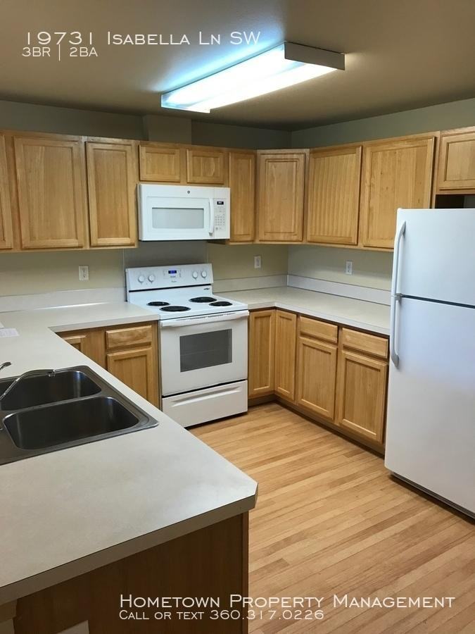 19731 Isabella Ln SW - Photo 3 of 13