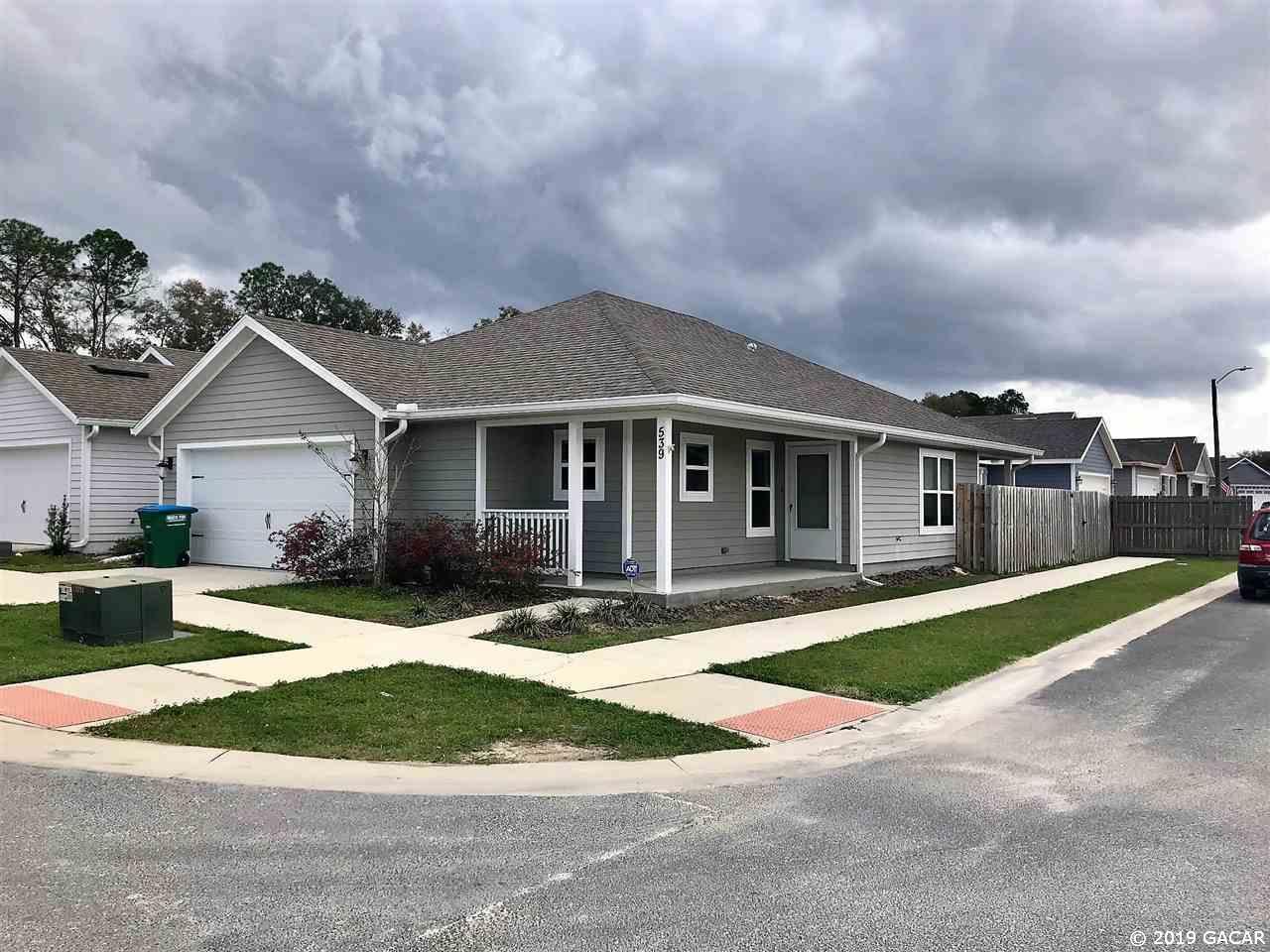 539 SW 251st St - Photo 2 of 20