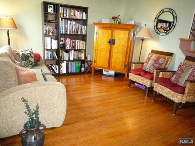 42 Marlboro Rd - Photo 3 of 20