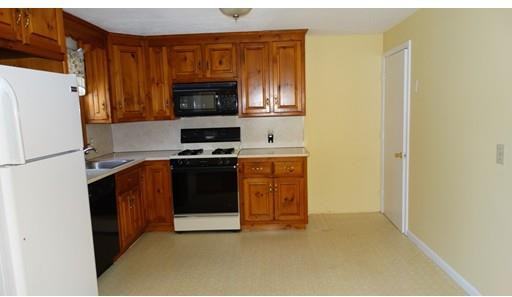 48 Green Street #A - Photo 3 of 17