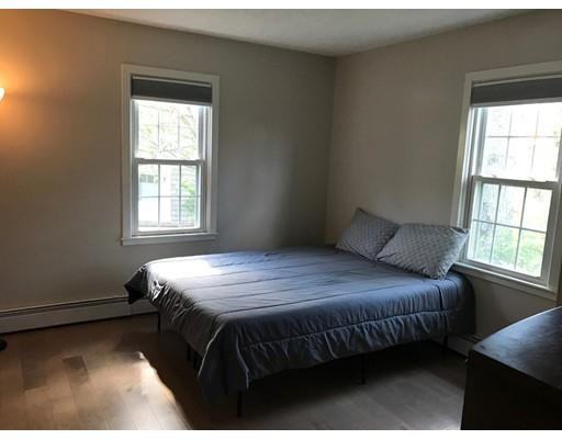 4 Amvets Ave - Photo 2 of 9