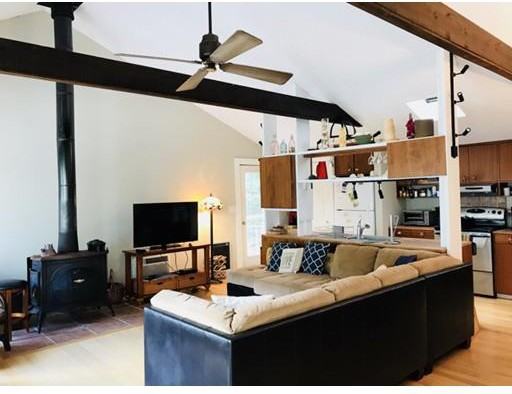 38 Farm Pond Rd - Photo 3 of 16