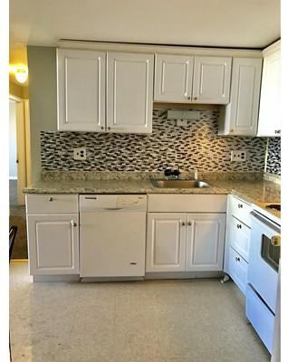 14 Collins St 20 - Photo 3 of 8