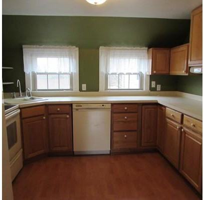 413 Highland St 2 - Photo 2 of 7