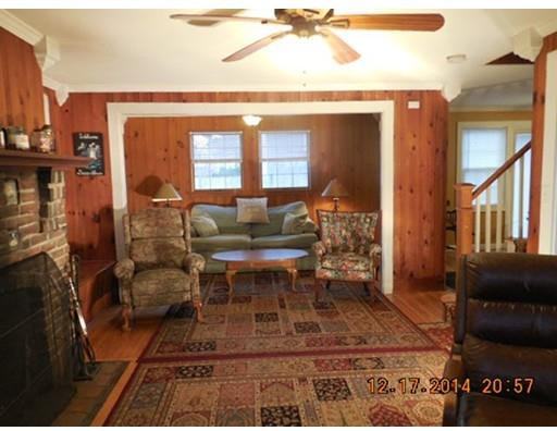 13 Hamilton Rd - Photo 3 of 26