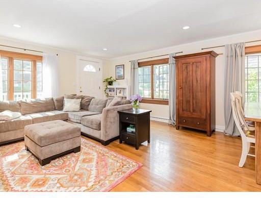 16 Borden Rd - Photo 3 of 21