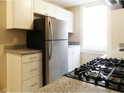 44 Oakland Ave 1B - Photo 3 of 14
