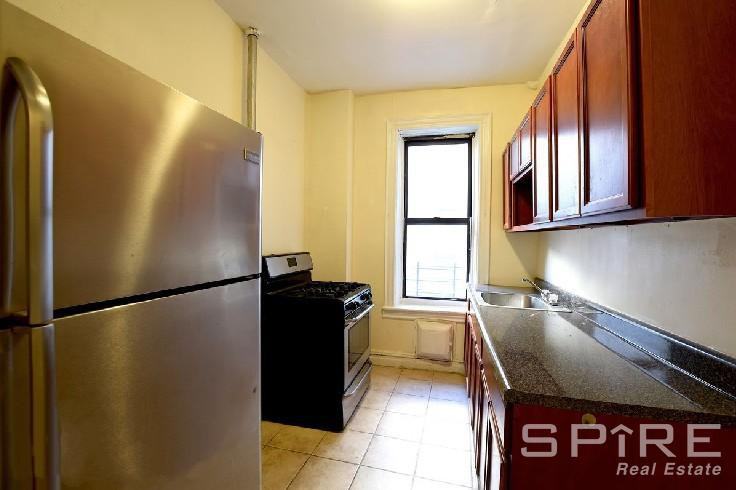 1226 Lincoln Pl #D04