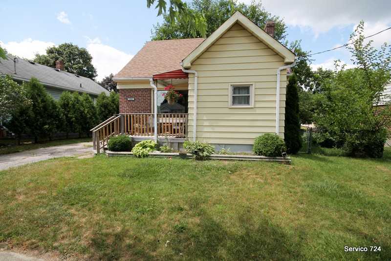 223 Cotterbury Street, Sarnia, ON N7T 6M4 3 Bedroom House for 1,395