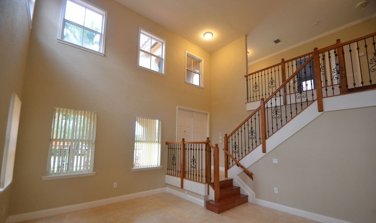 15232 Sw 29th Ter - Photo 2 of 11