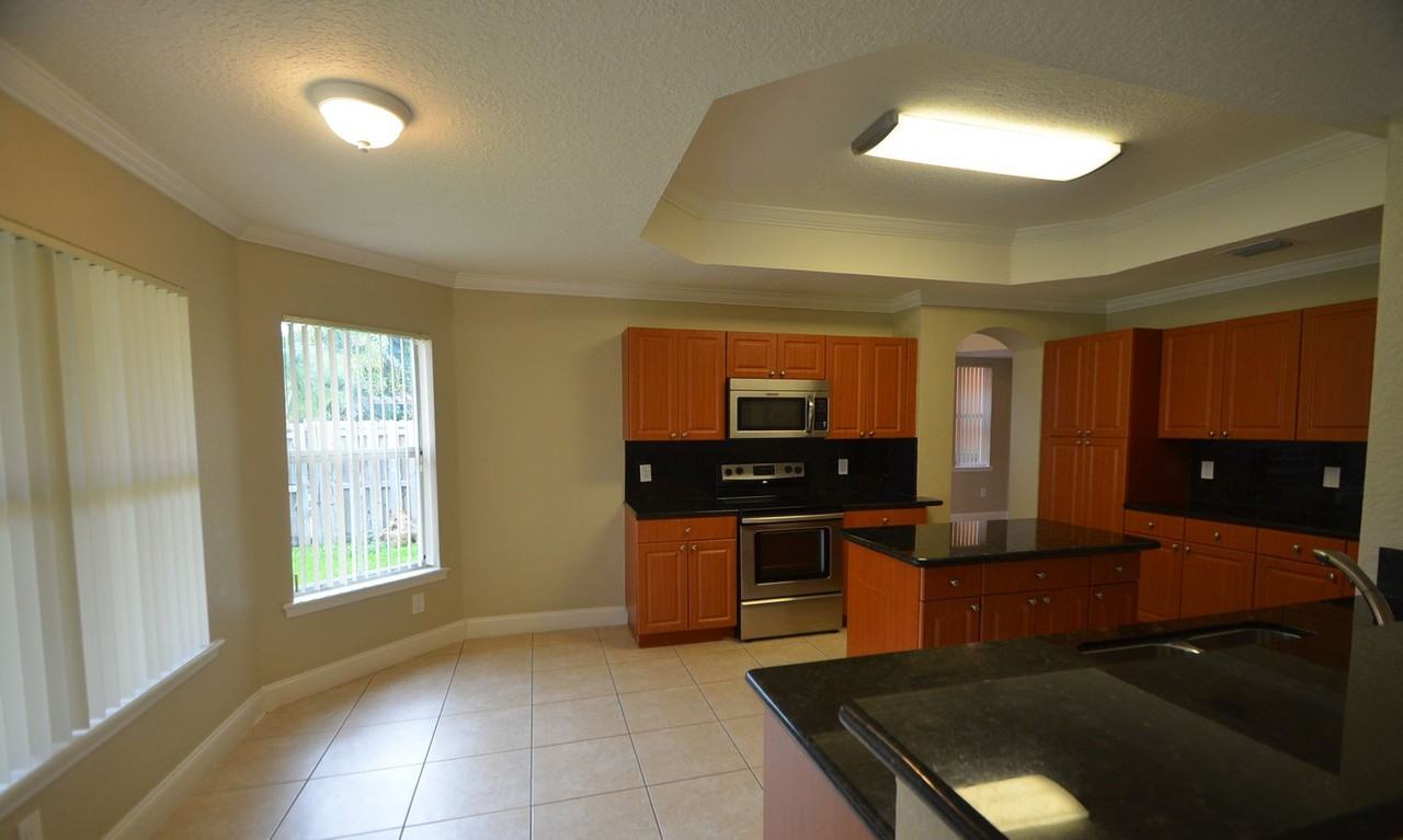 15232 Sw 29th Ter - Photo 3 of 11