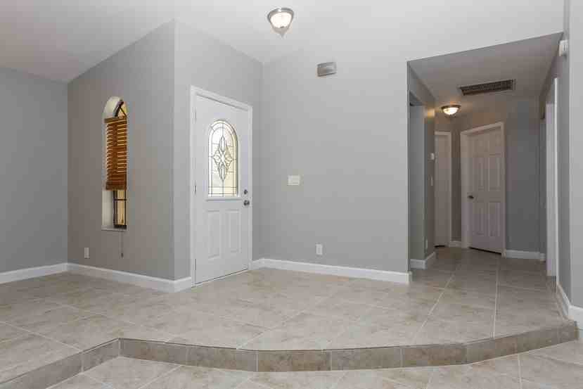 283 Ponce De Leon St - Photo 2 of 15