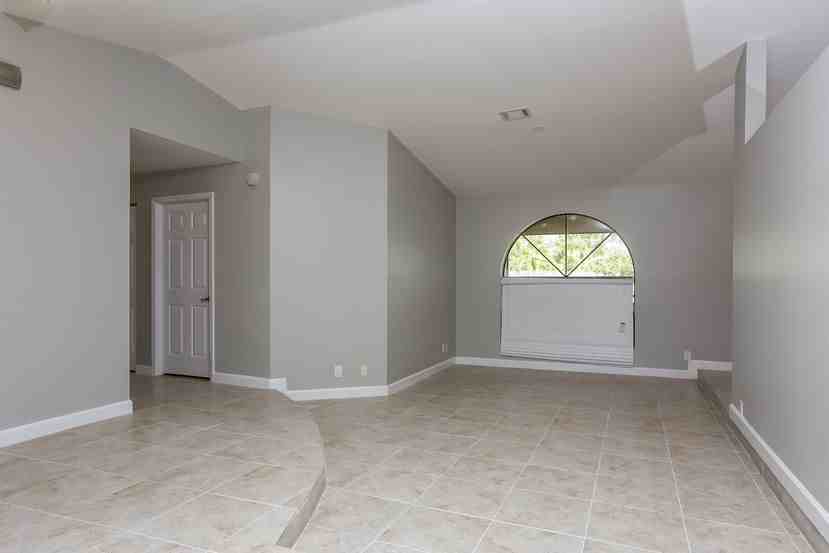 283 Ponce De Leon St - Photo 3 of 15