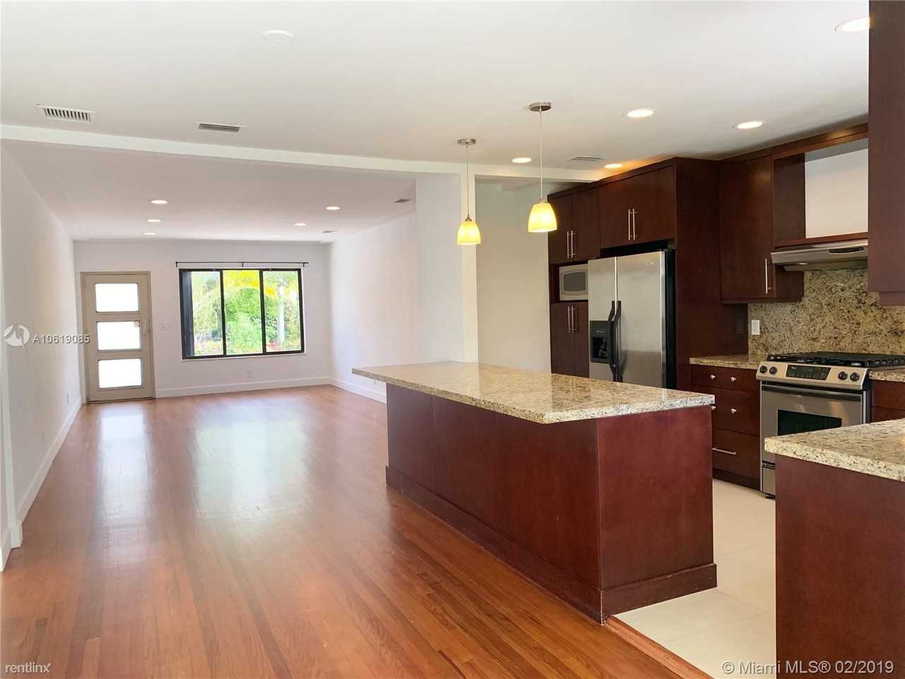 7750 Noremac Ave - Photo 3 of 18