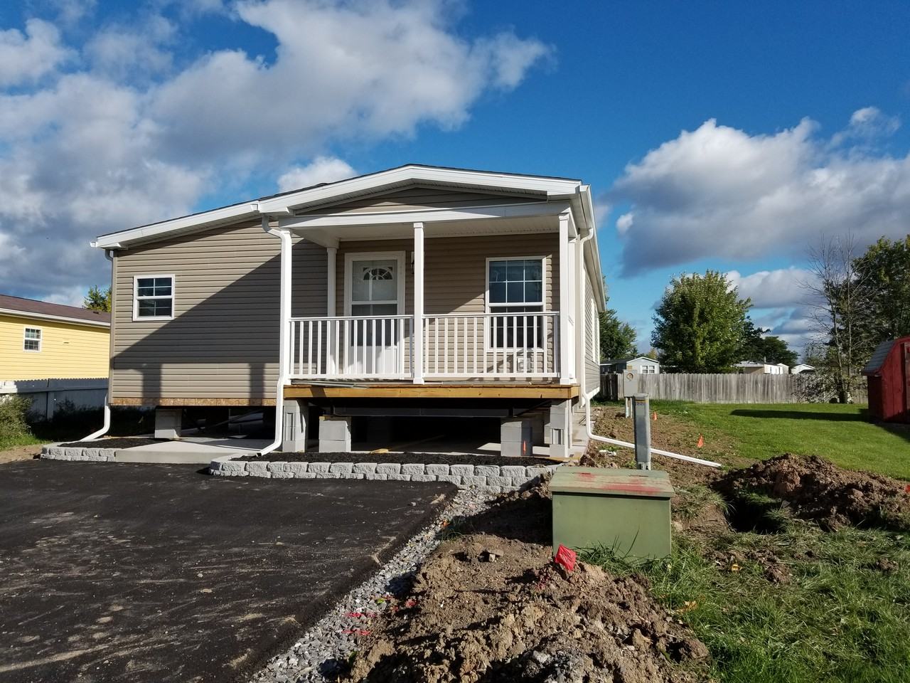 132 Elmhurst Dr - Photo 2 of 20