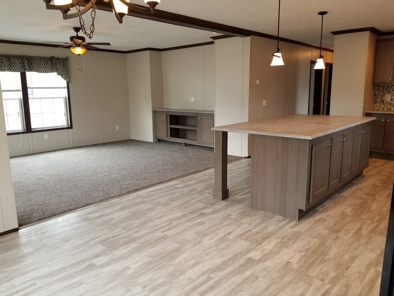 150 Crestwood Dr - Photo 3 of 20