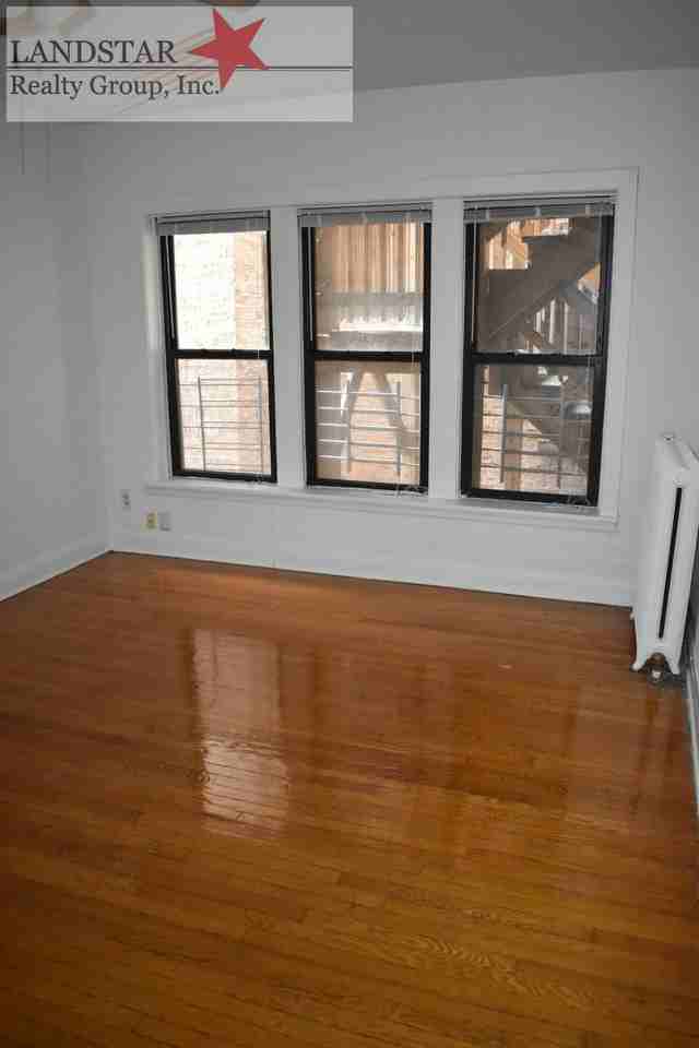 434 West Diversey Parkway #1B