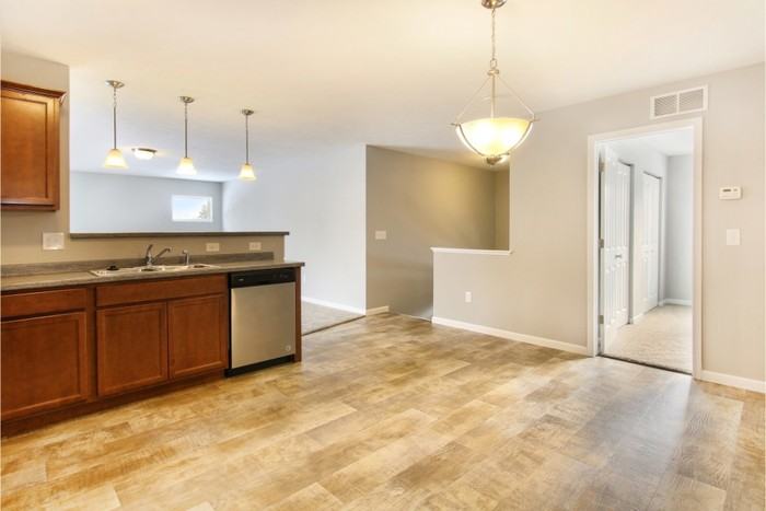 1000 Pinewood Drive - Photo 3 of 17