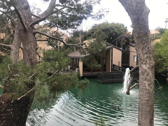 4809 Salem Village Ct - Photo 3 of 31