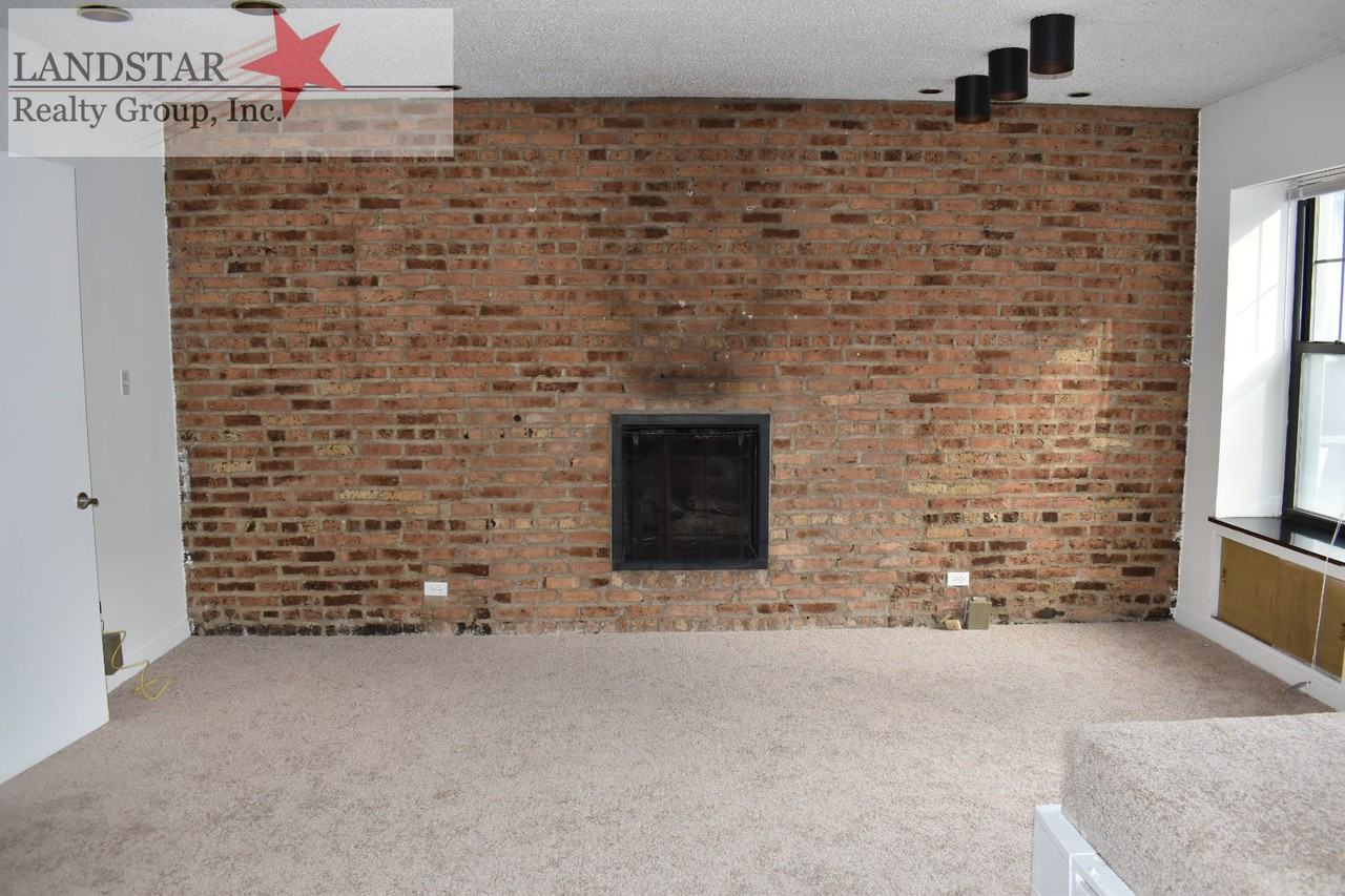 434 West Diversey Parkway #101