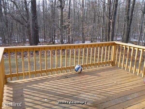 185 Chapel St - Photo 2 of 12