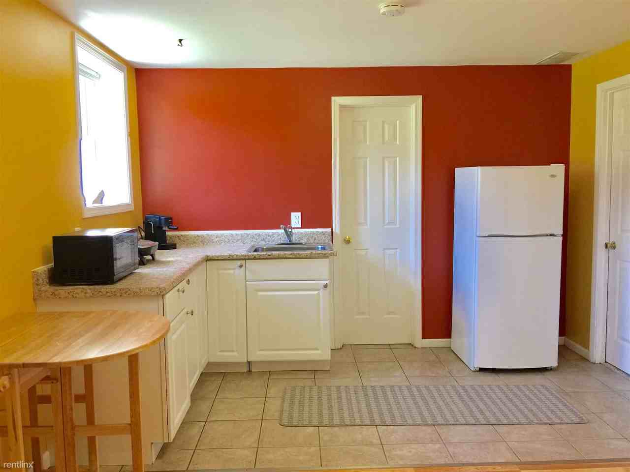 14001 Berryville Rd - Photo 2 of 10