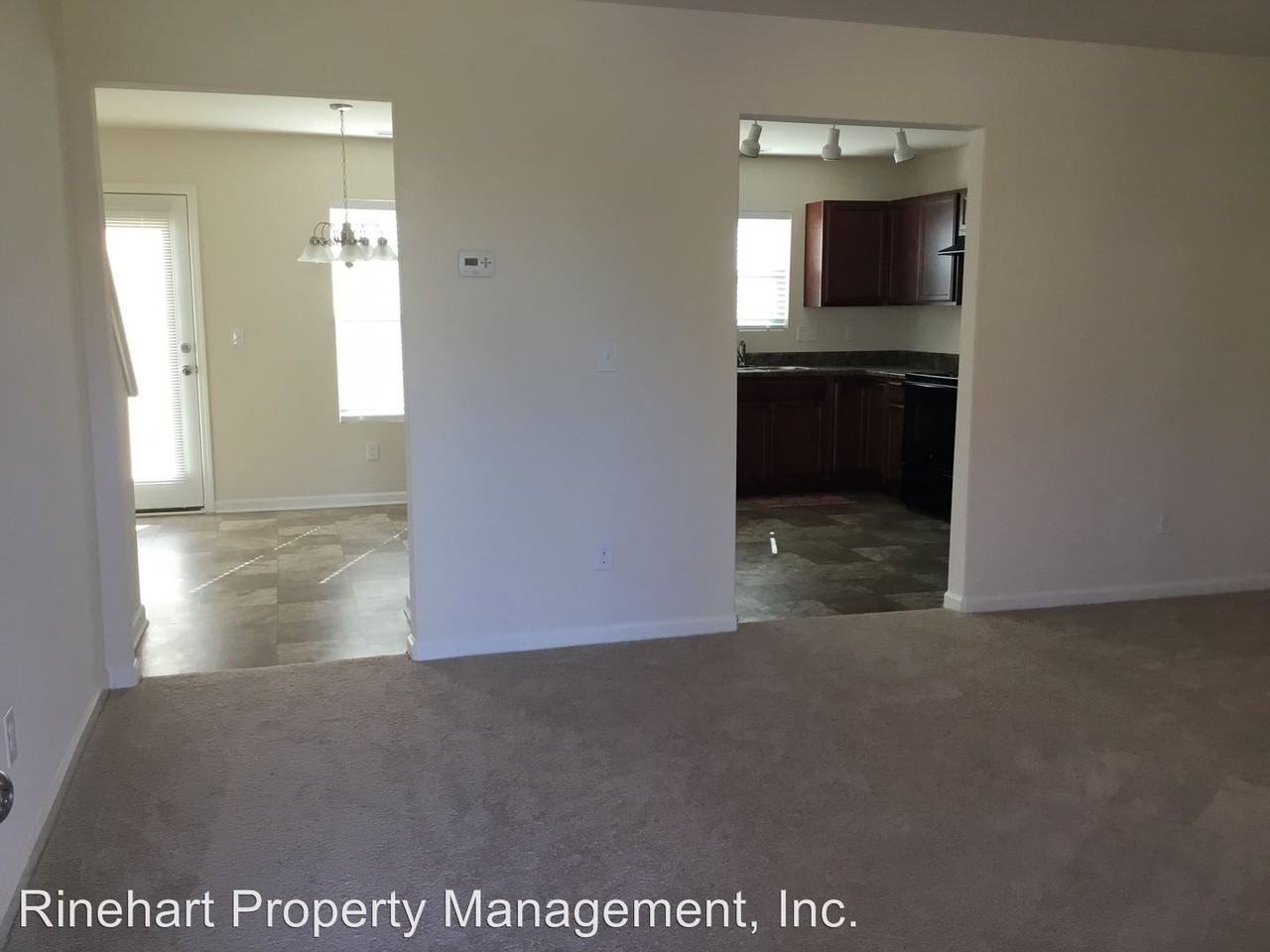 2038 E Park Dr - Photo 2 of 18