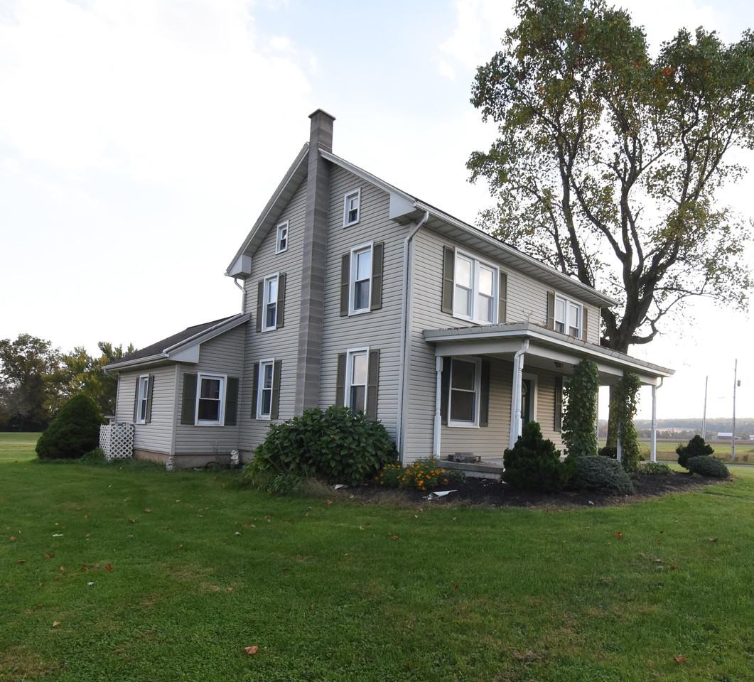 152 Water St - Photo 2 of 9