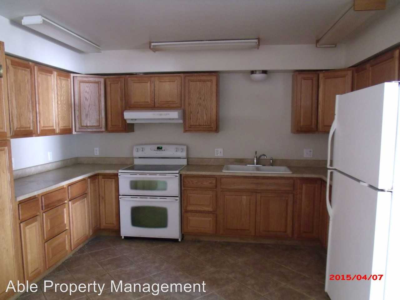 8119 Tamarisk Rd - Photo 2 of 10