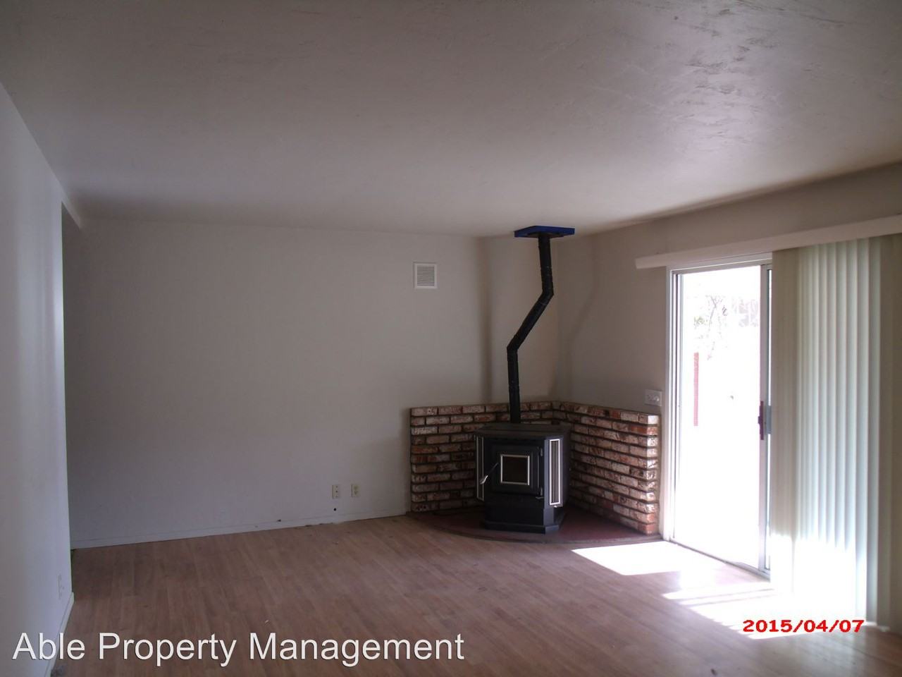 8119 Tamarisk Rd - Photo 3 of 10