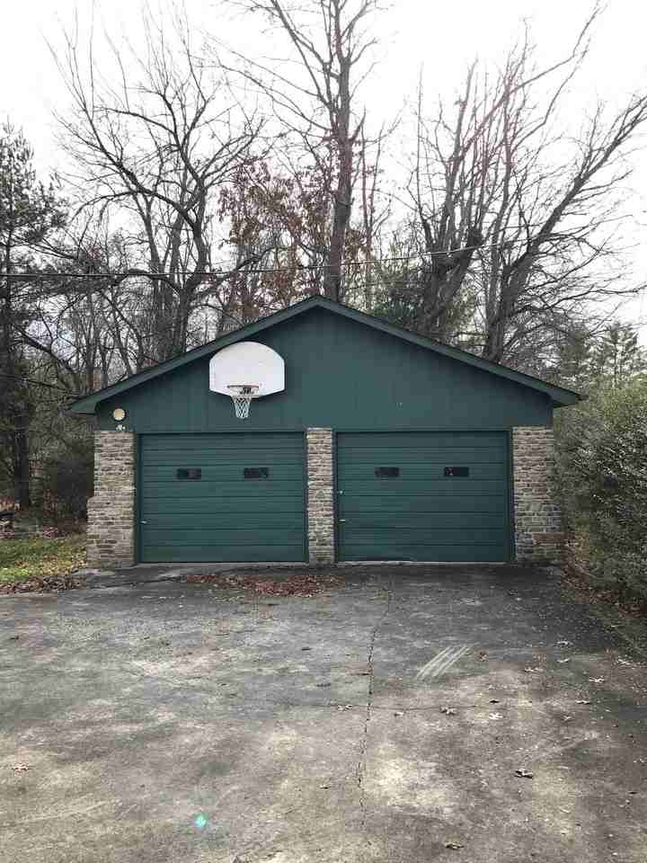 1653 Quinland Lake Rd - Photo 2 of 13