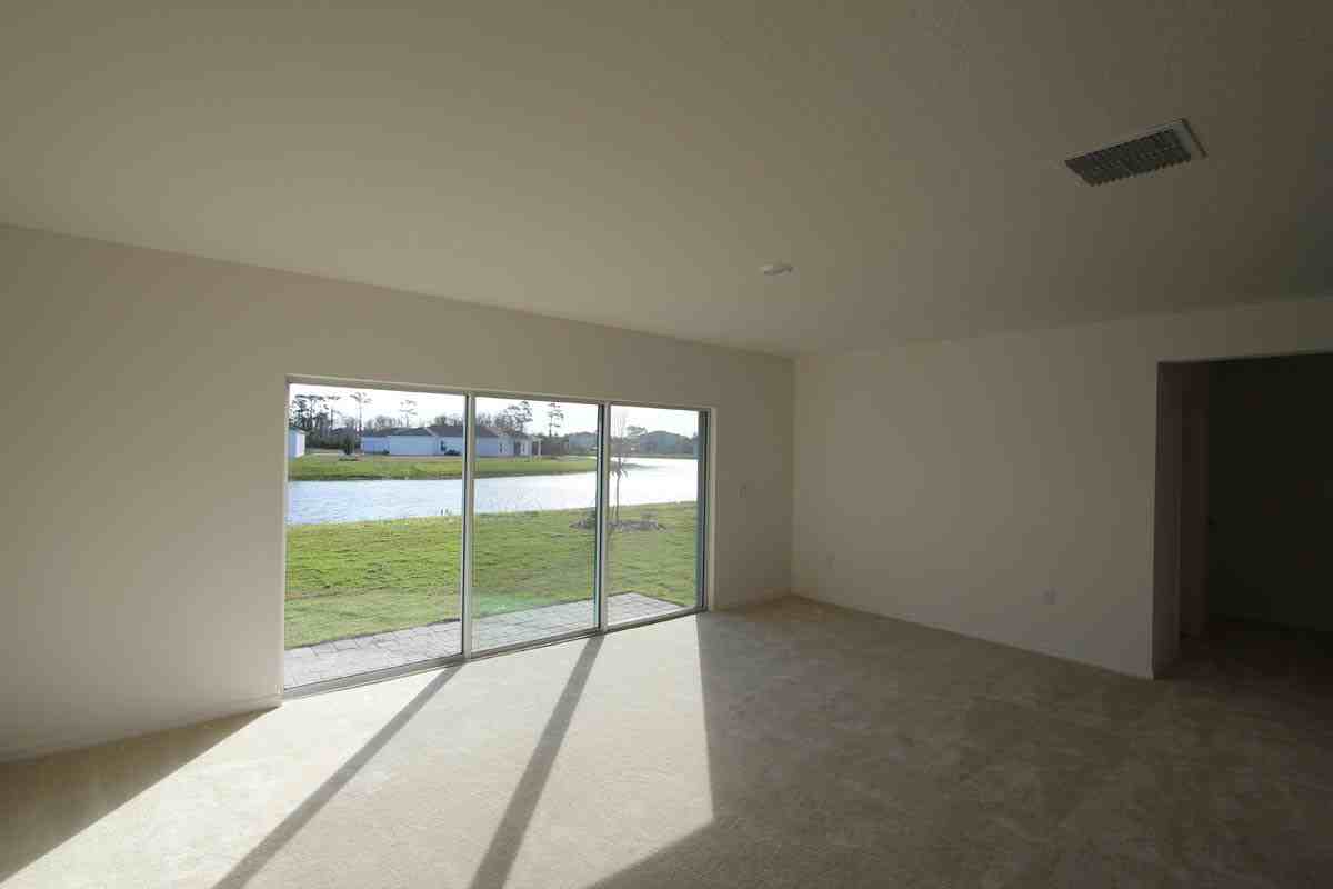 327 Blue Lake Cir - Photo 3 of 12