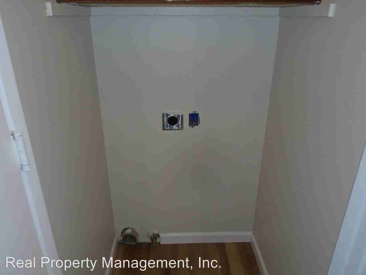 20987 Foxhunt Dr - Photo 2 of 12