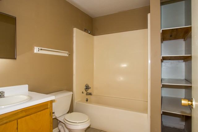 199 Charles St - Photo 6 of 6