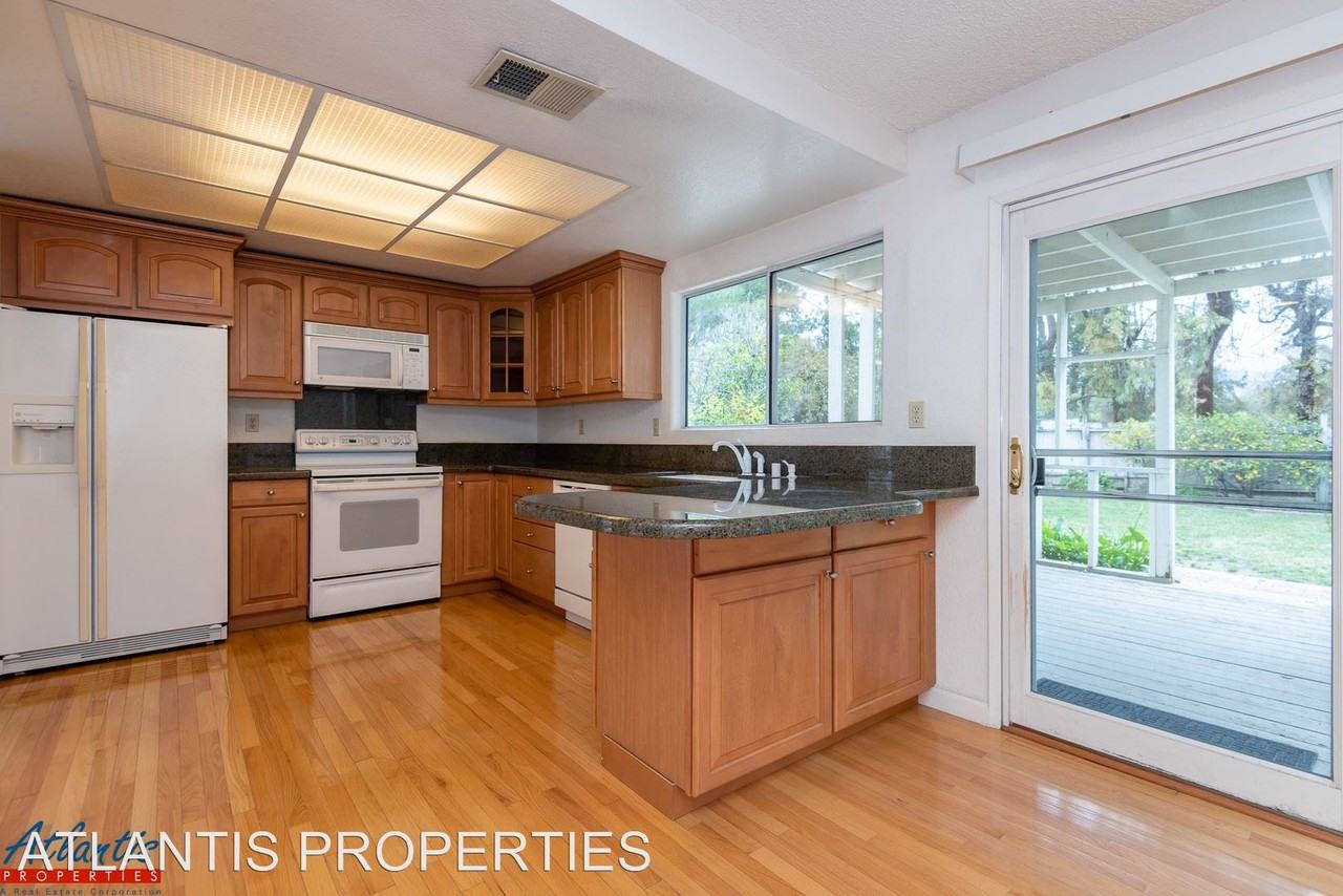 2259 Golden Dew Cir - Photo 3 of 12