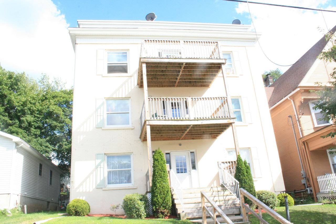 718 Prescott Ave - Photo 2 of 2