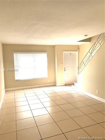 4625 Nw 9th Dr 4625 - Photo 2 of 30