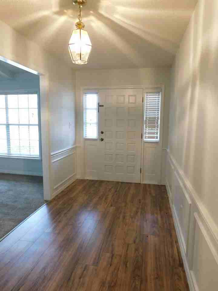 103 Knollcrest Dr - Photo 3 of 27