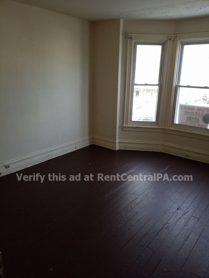 446 W Oley St #2 - Photo 2 of 9