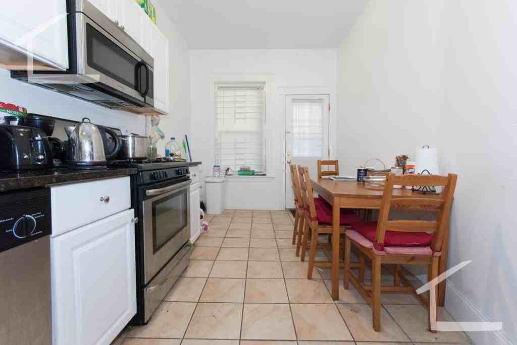 83 Brighton Ave #1 - Photo 3 of 9