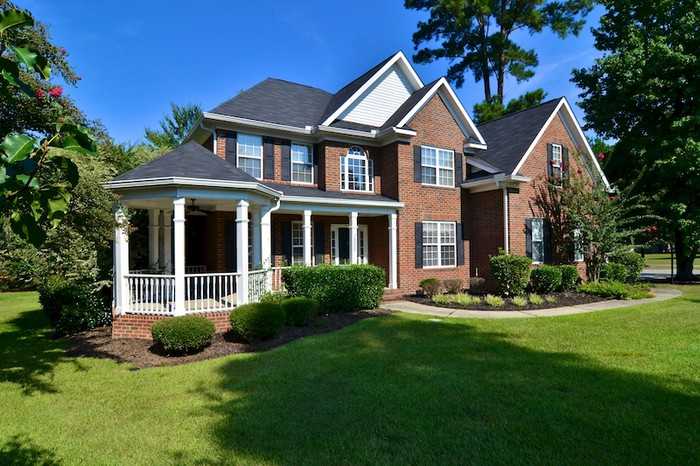 200 Fallen Leaf Dr - Photo 2 of 22