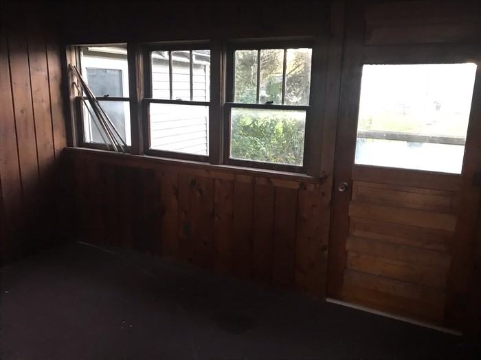 566 E Sebewaing St - Photo 2 of 26