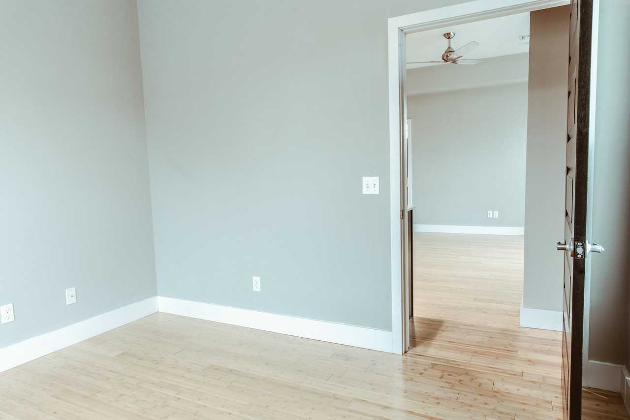 800 NW 8th_6 - Photo 2 of 10