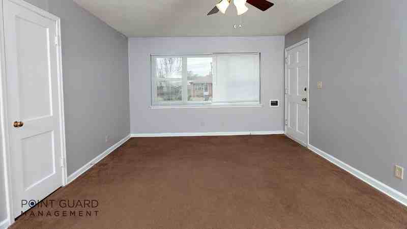 708 S. Hunter - Photo 2 of 8