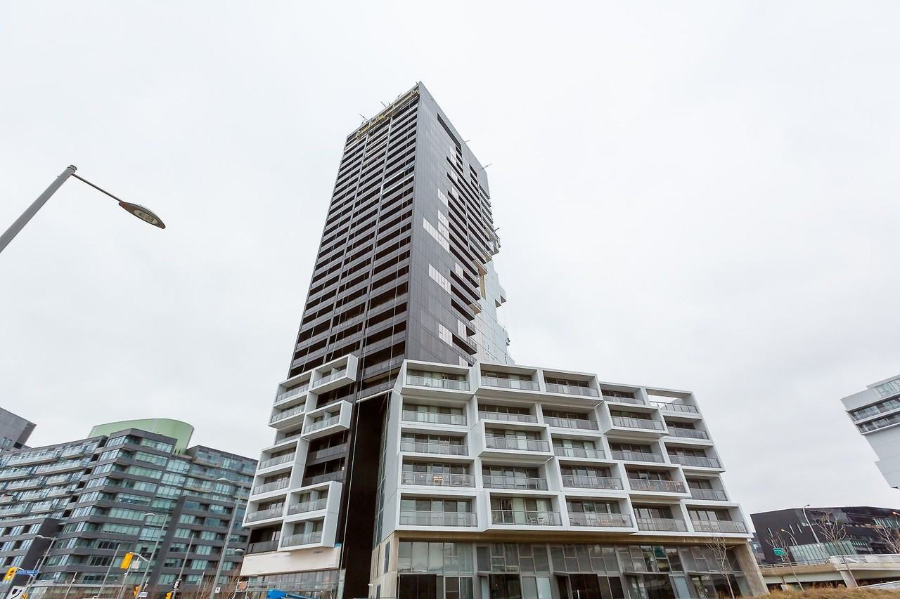 170 Bayview Avenue #818