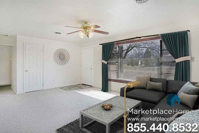 7203 Penrose Dr - Photo 3 of 16